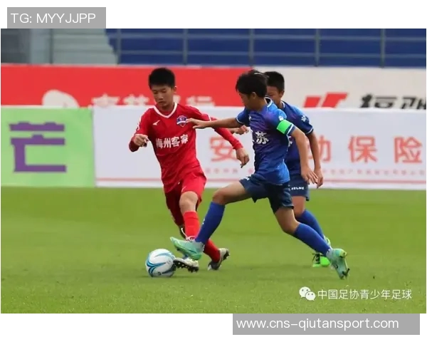 足球即时比分全面解析足球比分实时更新助你掌握比赛动态与精彩瞬间 足球即时比分全面解析足球比分实时更新助你掌握比赛动态与精彩瞬间